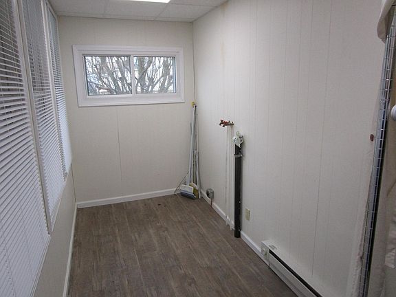 5th image of 429 E 1st St