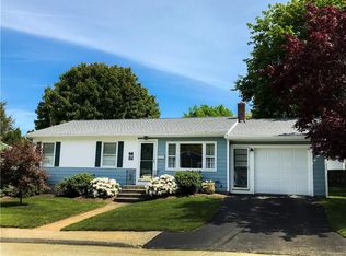24 Linwood Dr, Coventry, RI 02816