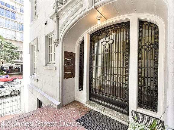 3rd image of 1342 Jones St APT 2