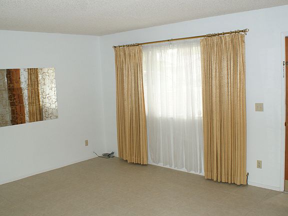 2nd image of 247 E 7th Dr
