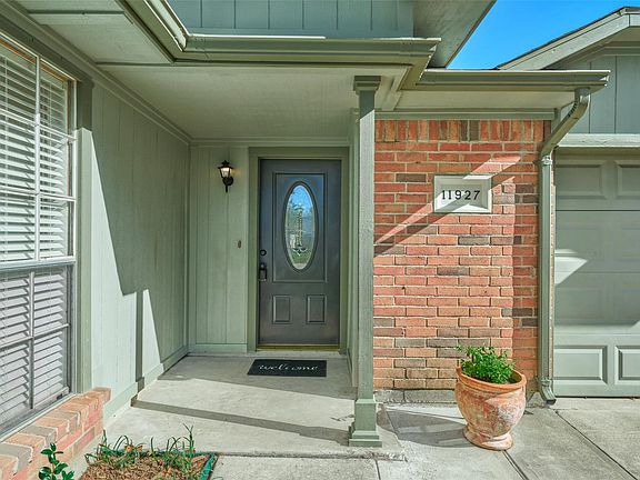 4th image of 11927 Westlock Dr