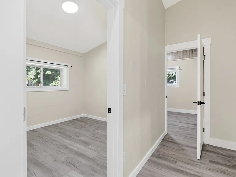 816 N 17th Ave — Photo 14