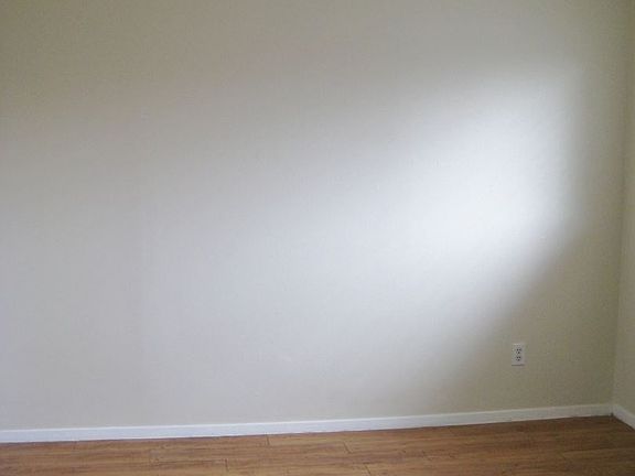 4th image of 924 E Dean Keeton St