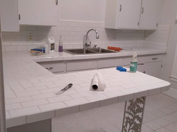 2nd image of 420 Linwood Ave #5