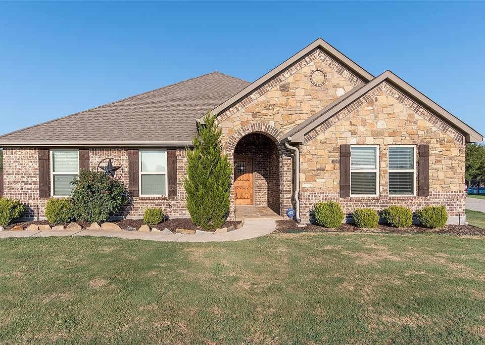 1st image of 6099 Pin Oak Ct