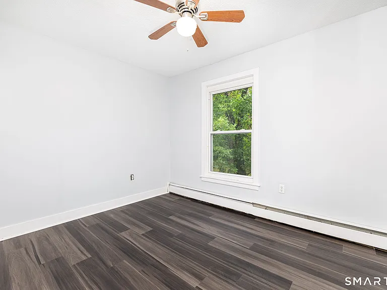 37 Enfield St — Photo 18