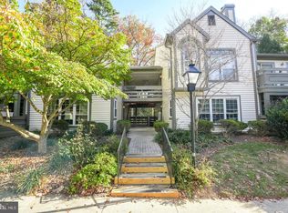 2221 Lovedale Ln #202B, Reston, VA 20191