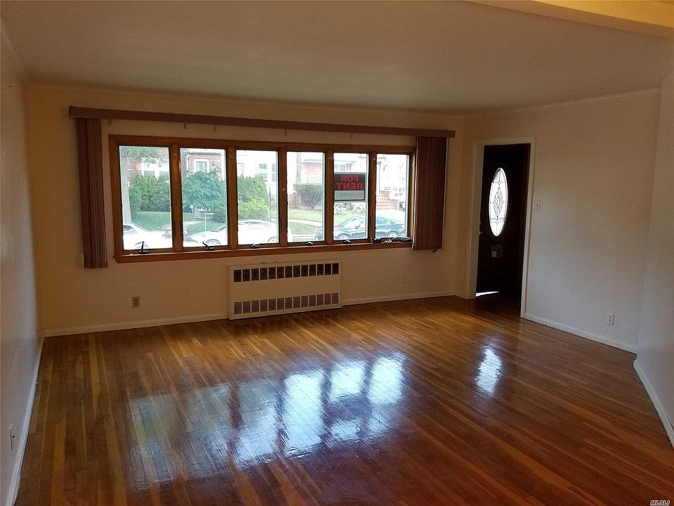2nd image of 319 Cochran Pl APT 1