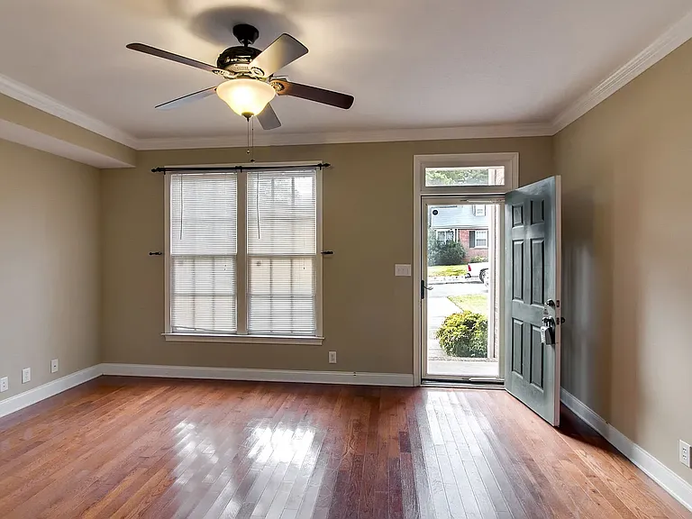 605 Anderson Dr — Photo 18