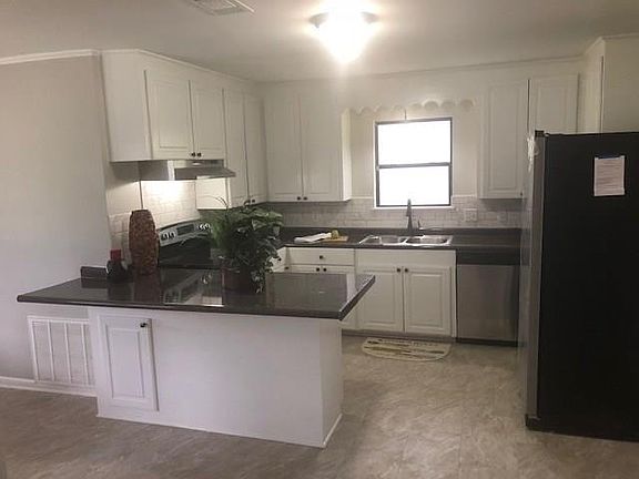 2nd image of 6011 Joyce St