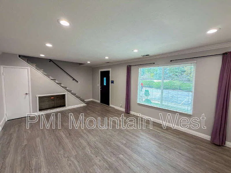 3 bed, 2.5 bath, 1500 sqft, $2,450 — Photo 3