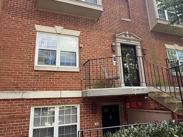 3808 Porter St NW APT 185, Washington, DC 20016