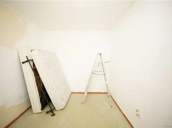 21 Charlotte Street image 17 of 17