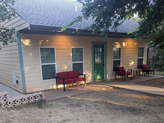 Front of house from left
*FURNITURE NOT INCLUDED*