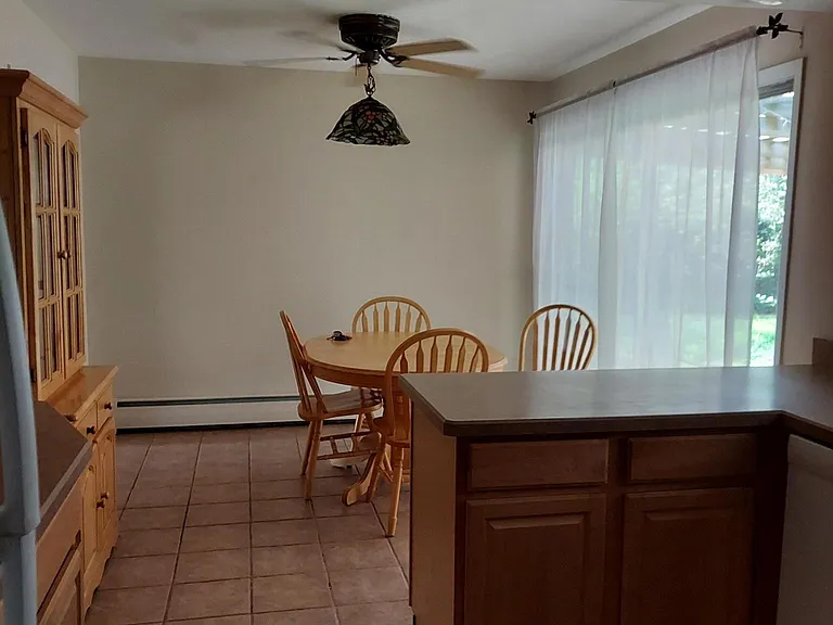 Stratton Ln — Photo 6