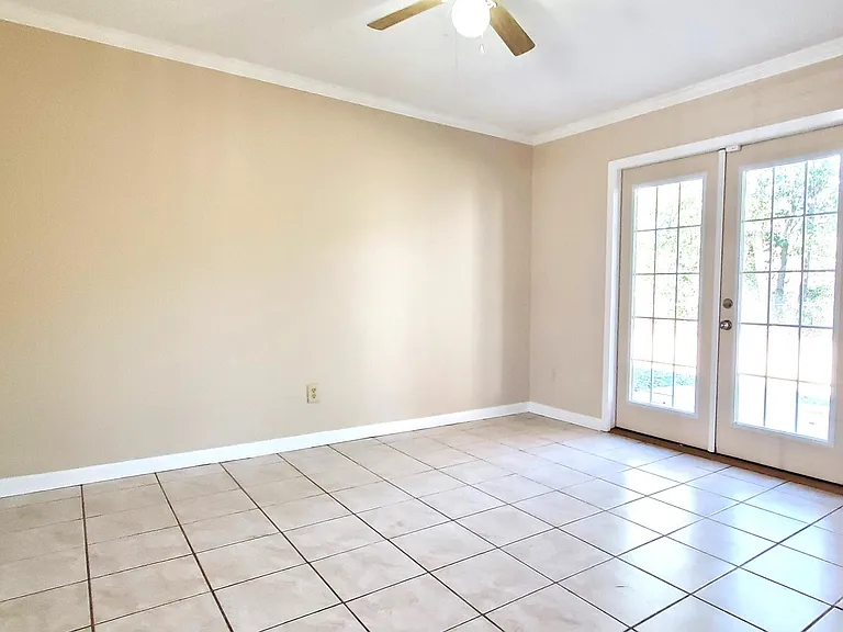 4205 Yosemite Dr — Photo 5
