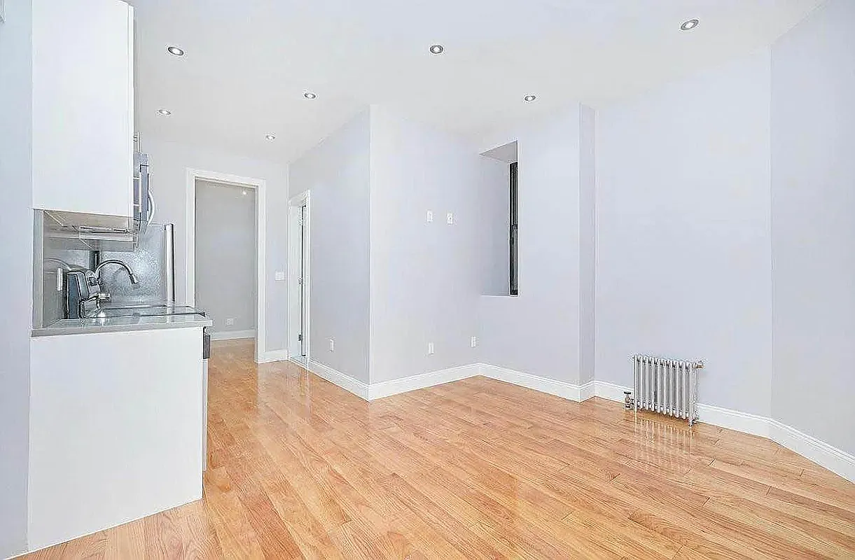 854 West 180th Street — Photo 3