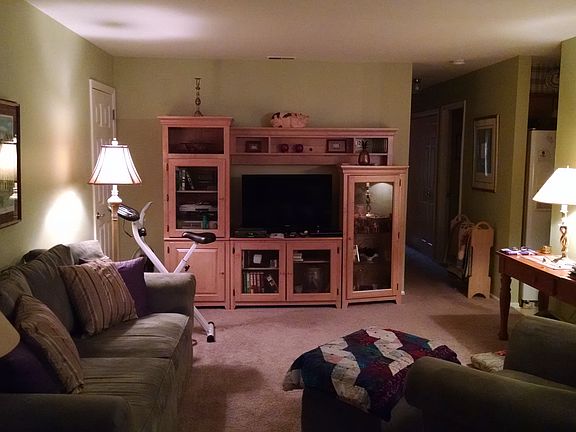 5th image of 227 Zachary Ct
