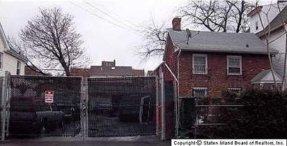 2nd image of 75 Barker St