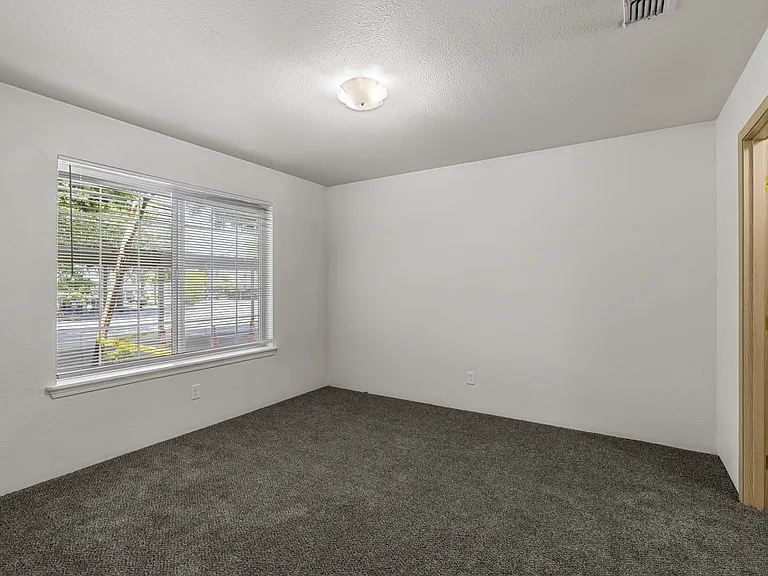 3040 Sheraton Ct #D — Photo 14