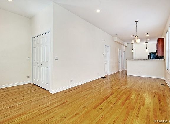 2nd image of 2417 W Belle Plaine Ave APT 2