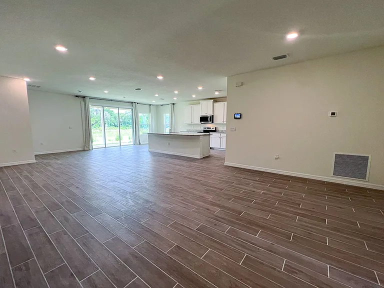 1315 NW 132nd Cir — Photo 33