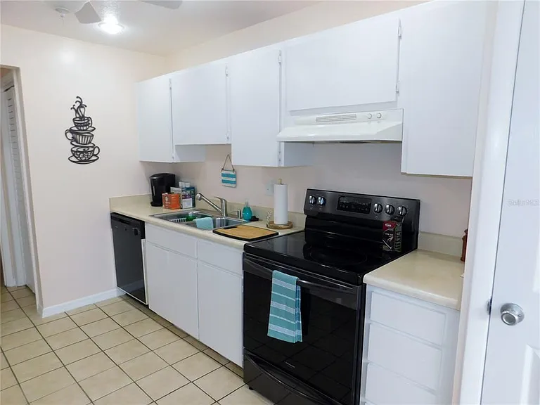 40 Dale Pl — Photo 9