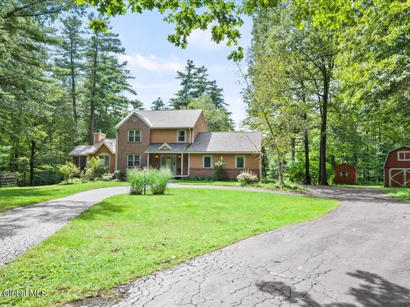 314 Burgoyne Road, Saratoga Springs, NY 12866
