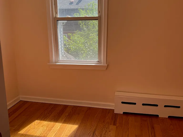 1434 Bay St #2 — Photo 1