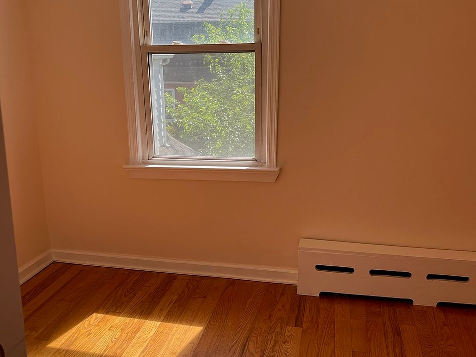 1st image of 1434 Bay St Floor 2