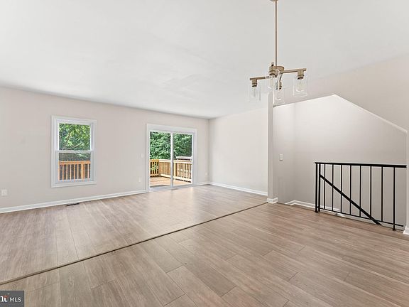 4th image of 10607 Gideon Ct