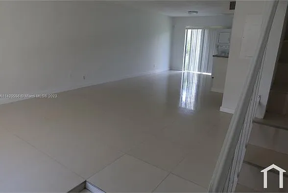 2014 NW 58th Ter — Photo 11