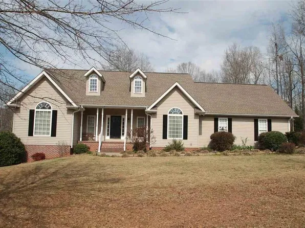 509 Horseshoe Dr, Seneca, SC 29678