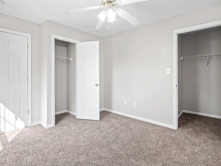 Lakeshore Grande — Photo 17
