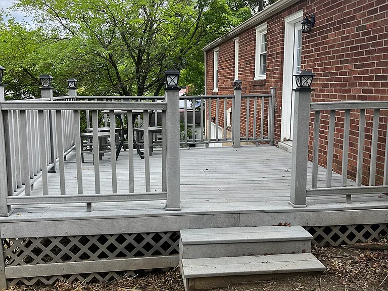 7918 Roderick Dr — Photo 2