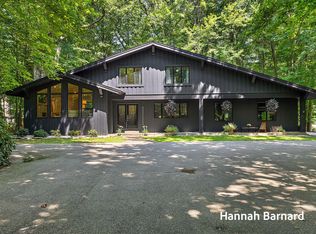 1526 Middlebrook Dr, Muskegon, MI 49441