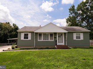 8 Warwick Rd, Stratford, NJ 08084