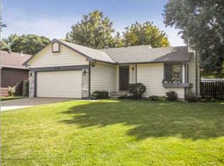 2034 N Parkridge Ct, Wichita, KS 67212