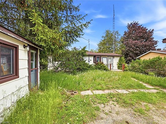 5th image of 222 Centennial Ln