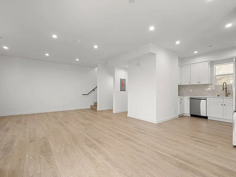 415 1/2 N La Fayette Park Pl — Photo 7