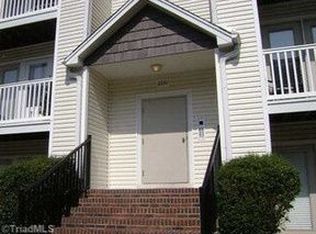 2330 W Vandalia Rd UNIT F, Greensboro, NC 27407