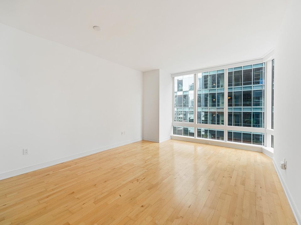 1st image of 301 Mission St APT 8B