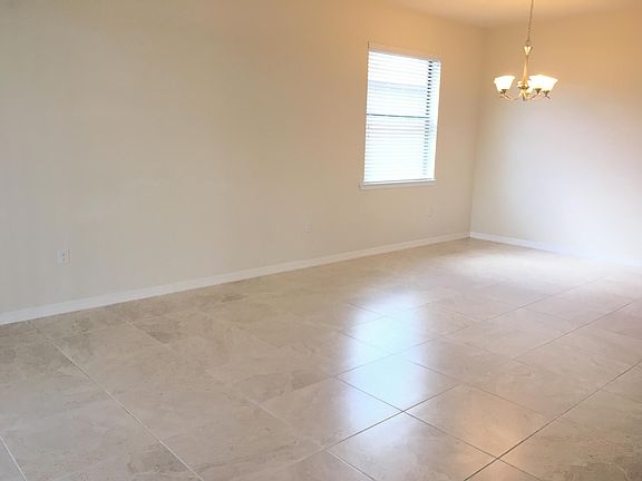 5th image of 13865 Alafaya St