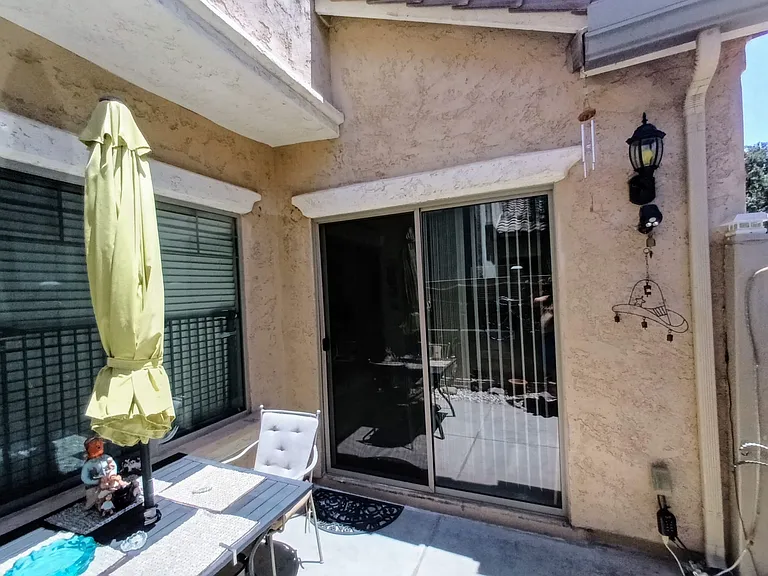 Patio
Private