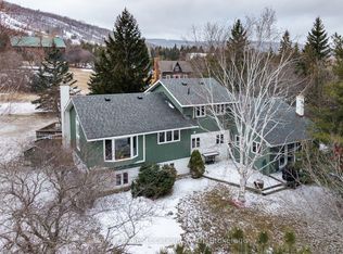 26 Oslerview Dr, Clearview, ON L9Y 3Y9