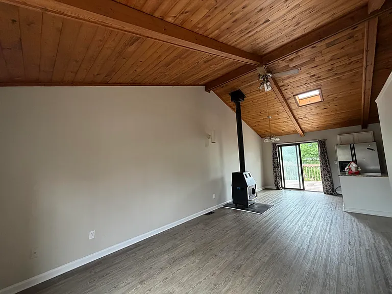 546 El Paseo Pl — Photo 8