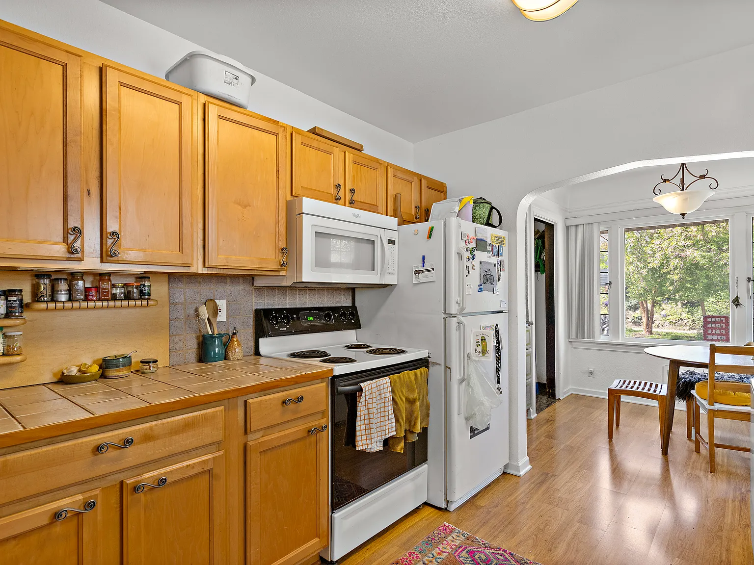 2 bed, 980 sqft, $3,050 — Photo 4