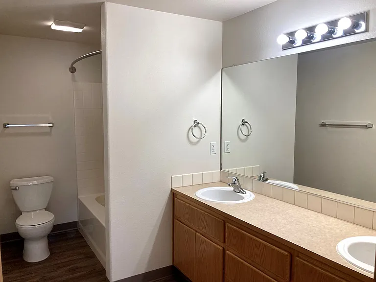 5402 Kirkwood Ln — Photo 19