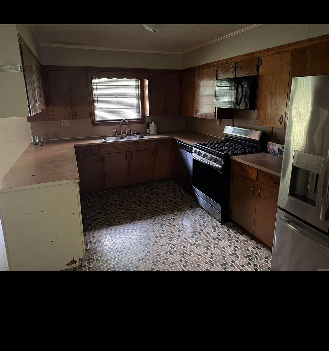 2410 Sheraton Park Dr — Photo 4