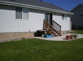 1371 N 2950 W, Clinton, UT 84015